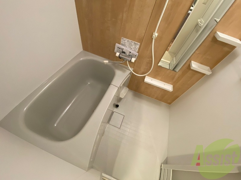 バス・シャワールーム　お風呂になります。一日の疲れを癒してくださいね。