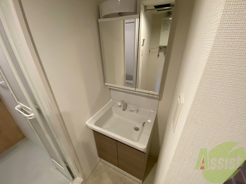 洗面設備　シャンプードレッサーで身支度もラクラクです！