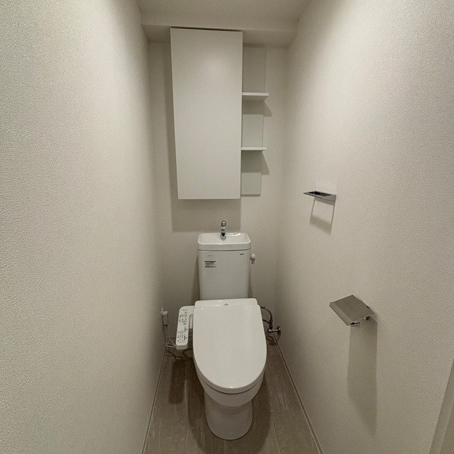 トイレ　※写真は同タイプ住戸です。