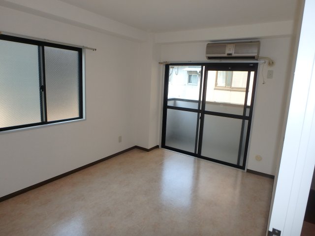 居室・リビング　他のお部屋の参考写真となります。