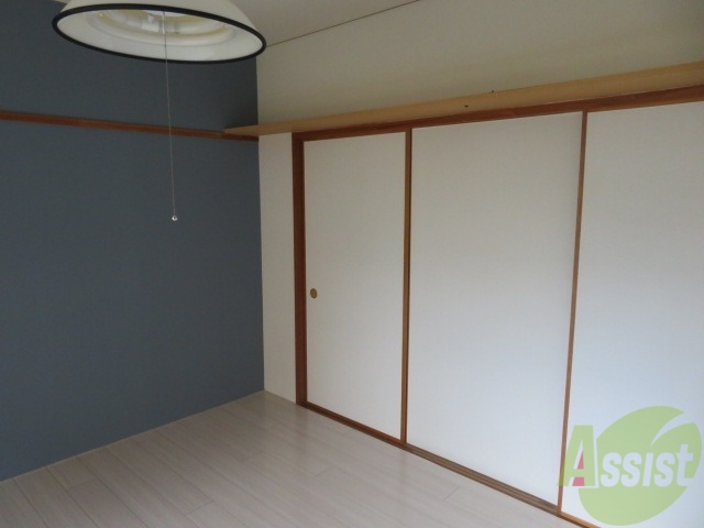 収納　洋室のクローゼット。広さは十分そうです。