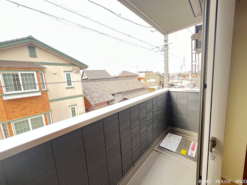 バルコニー　同物件別部屋