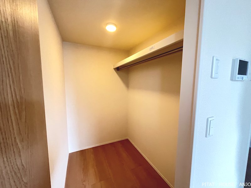 収納　同物件別部屋