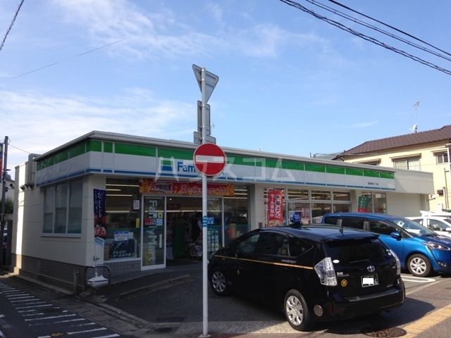 コンビニ　ファミリーマート福岡鳥飼三丁目店（コンビニ）まで66m