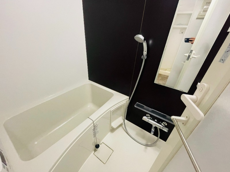 バス・シャワールーム　追い焚き・浴室換気乾燥機付き