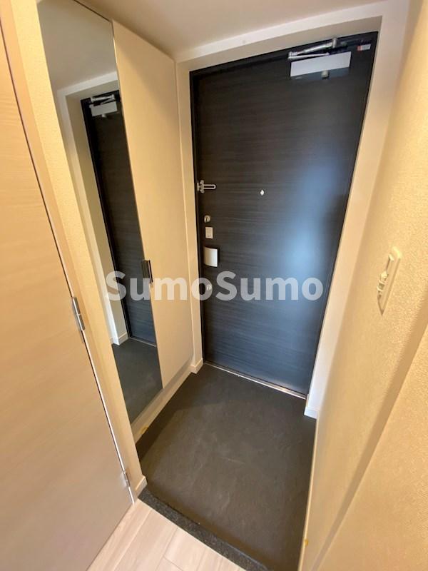 玄関　収納もある玄関です