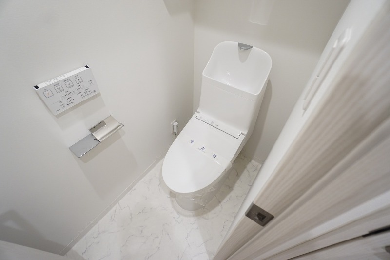 トイレ　ウォシュレット付きトイレ