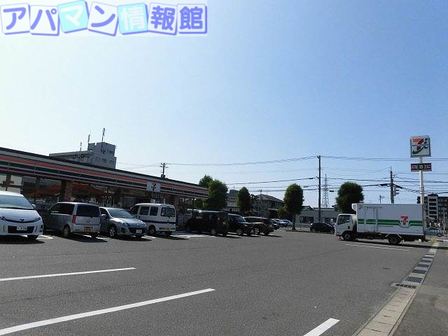 コンビニ　セブンイレブン新潟上所店（コンビニ）まで411m