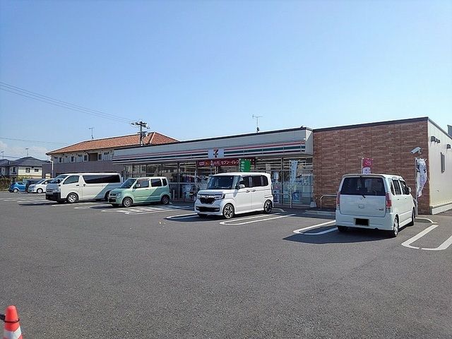 コンビニ　セブンイレブン中津牛神１丁目店（コンビニ）まで500m