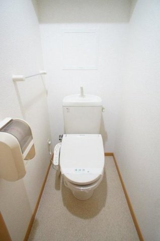 トイレ　コンパクトで使いやすいトイレです