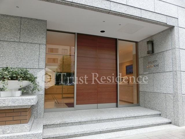 エントランス　エントランス前