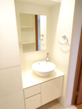 洗面設備　オシャレな洗面台