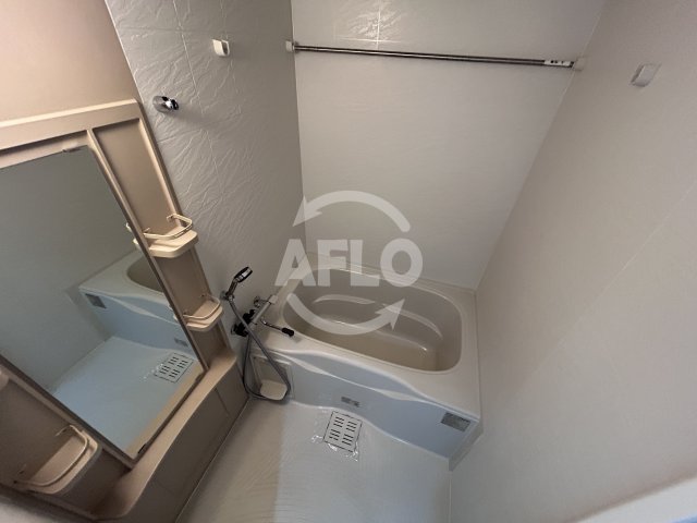 バス・シャワールーム　アスリート江坂II番館　浴室