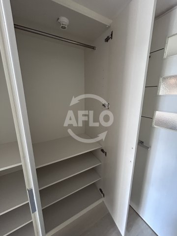 収納　アスリート江坂II番館　クローゼット