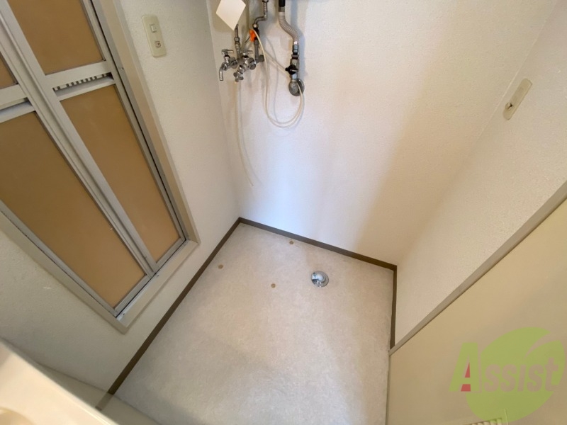 その他　洗濯機置場は室内にあるのでもちろんいつでも洗濯できます。