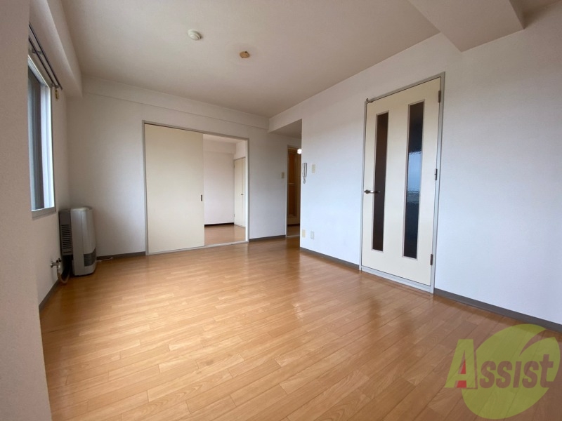 居室・リビング　広くてキレイなＬＤＫが広がっていて、充実した生活が送れそう。