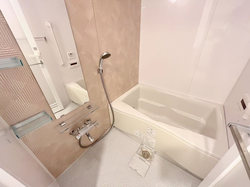 バス・シャワールーム　バス