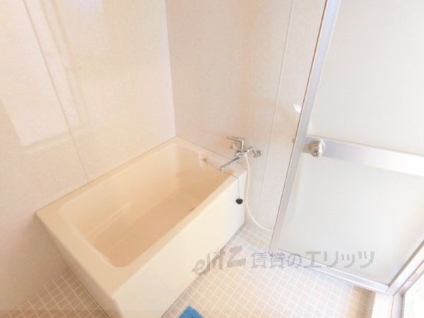 バス・シャワールーム　風呂