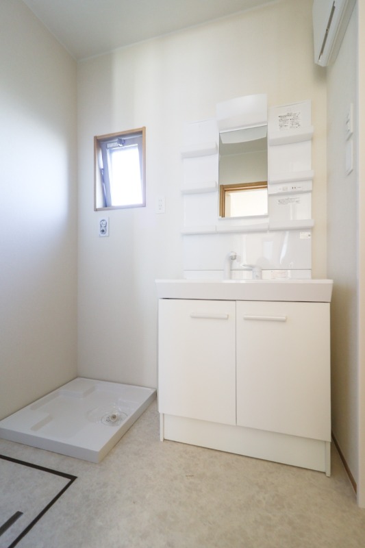 洗面設備　図面と現状に相違がある場合には現状を優先