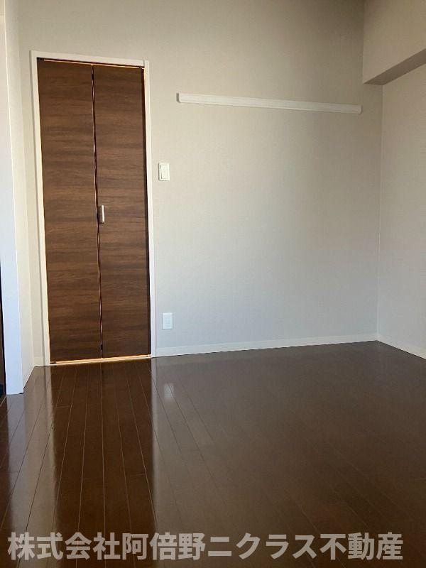 その他　内装は別部屋の参考写真です。