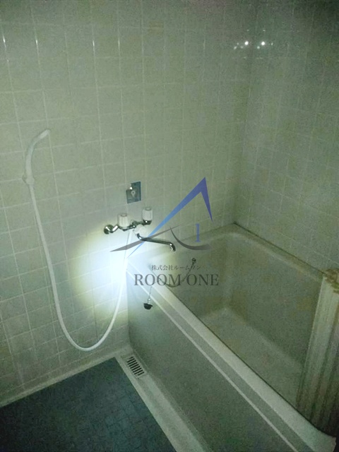 バス・シャワールーム　お風呂です。