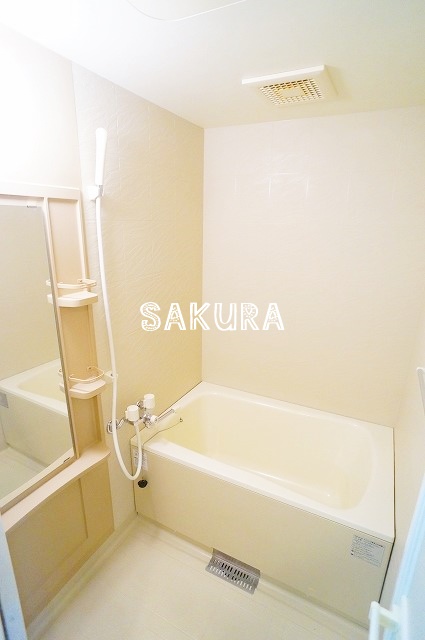 バス・シャワールーム　清潔感のある快適バスルーム♪