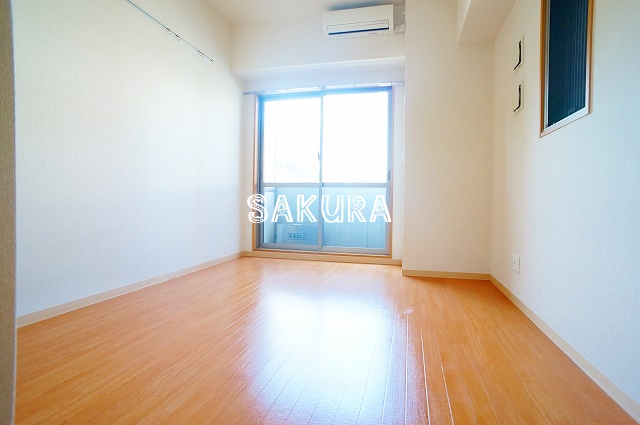 居室・リビング　使いやすい形の為、レイアウトを楽しめます♪