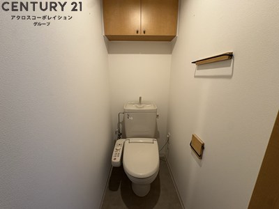 トイレ　温水洗浄便座機能付きのトイレです♪