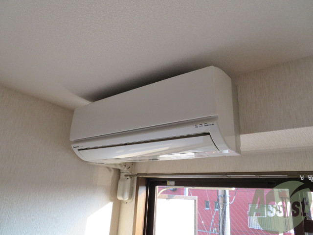 その他設備　エアコンはこんな感じの物が世知されてますよ～。