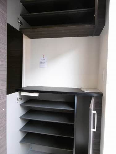 収納　シューズボックス