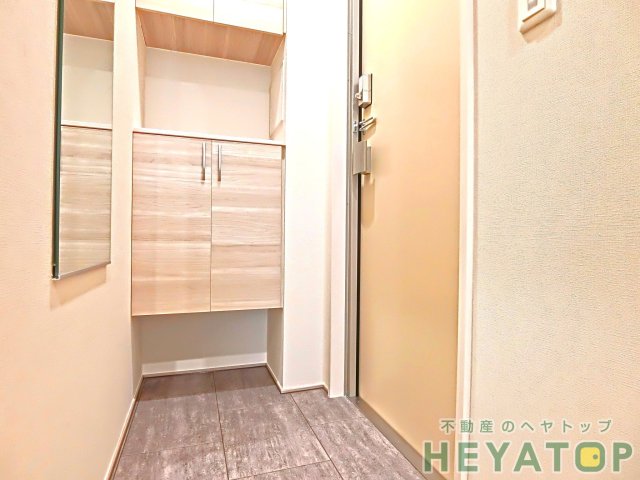 玄関　シューズボックス付き玄関（同仕様写真）