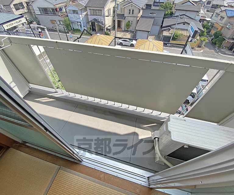 バルコニー　東向きバルコニーです。