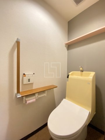 トイレ　CITY SPIRE桜川I　温水洗浄便座