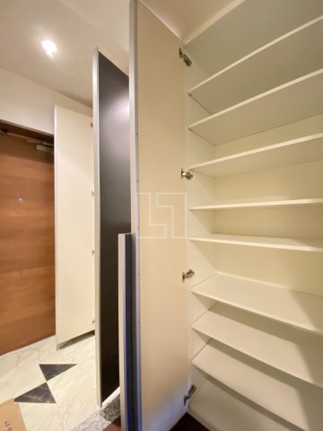 収納　CITY SPIRE桜川I　シューズボックス