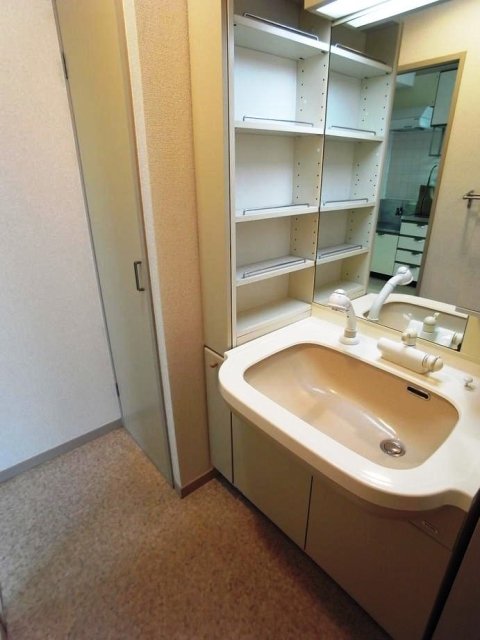 洗面設備　忙しい朝には欠かせない洗面所です