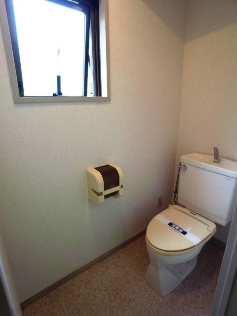 トイレ　コンパクトで使いやすいトイレです