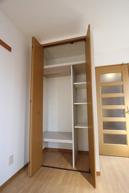 収納　同物件別号室のものです。