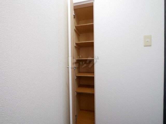 その他　大容量のシューズボックスが付いています♪