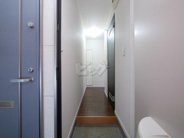 玄関　明るい玄関でお出迎えです☆