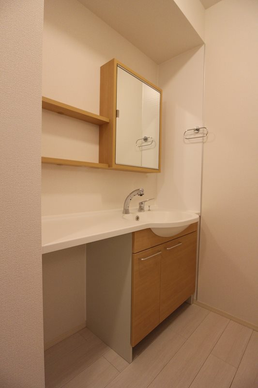 洗面設備　※別号室の写真です。