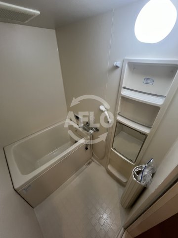 バス・シャワールーム　ドムス・ドイ　浴室