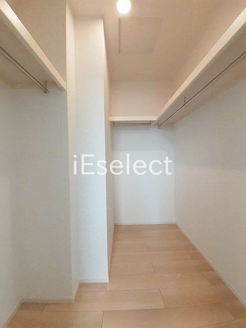 収納　収納便利なウォークインクローゼット