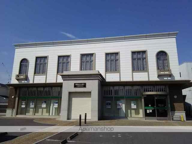 銀行　関西みらい銀行　八幡駅前支店（銀行）まで600m