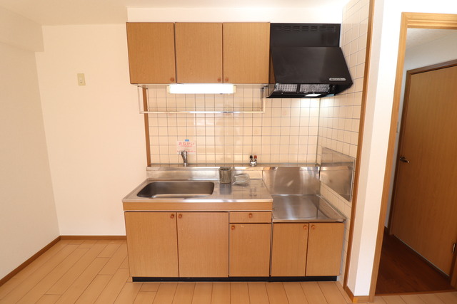 キッチン　２口ガスコンロ設置可能