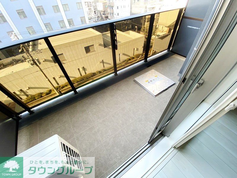 バルコニー　バルコニー