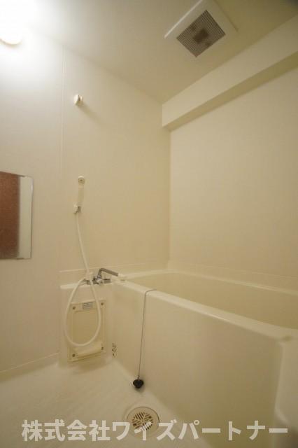 バス・シャワールーム　※同型タイプの為、現状優先