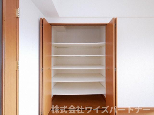 収納　※同型タイプの為、現状優先