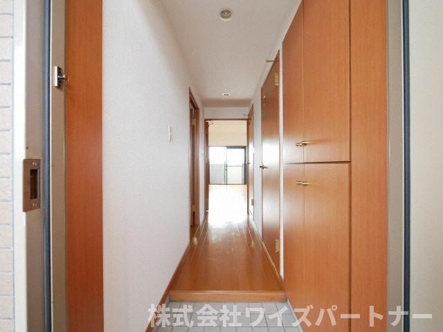 玄関　※同型タイプの為、現状優先