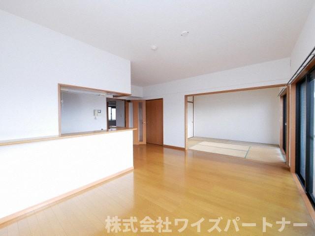 居室・リビング　※同型タイプの為、現状優先