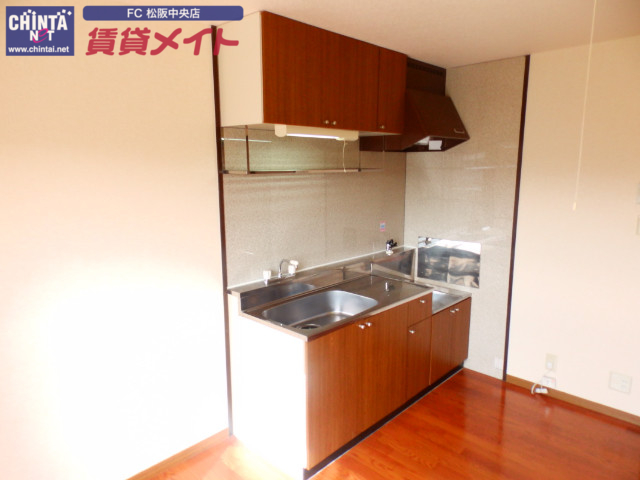 キッチン　同物件別室画像